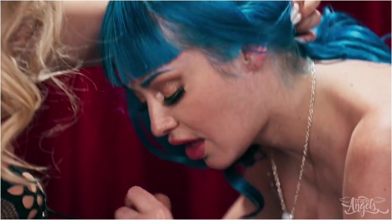 [SD Videos] TransAngels 23 12 01 Jewelz Blu And Jade Venus Playing With Her Magic Wand (480p)
